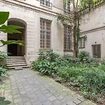 Renovated Apartment Close To Opera